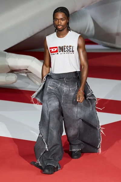 Look 64